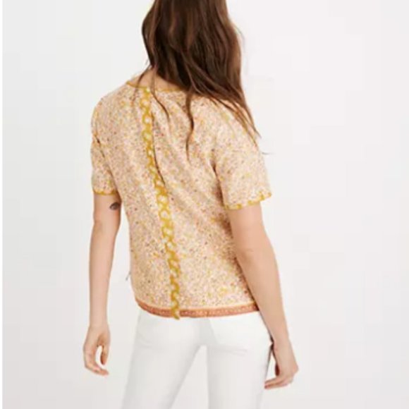 button-back pocket top in jaipur floral - Picture 3 of 6